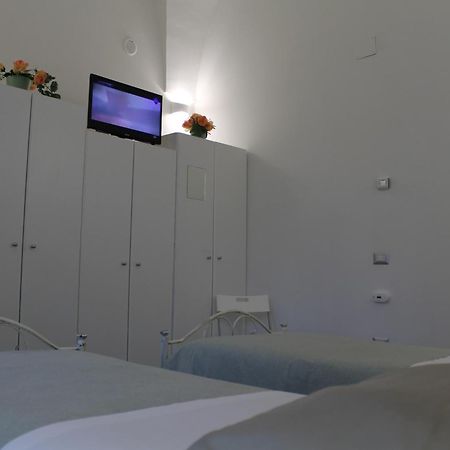 Il Cortile Segreto - Con Parcheggio Privato Apartman Lecce Kültér fotó