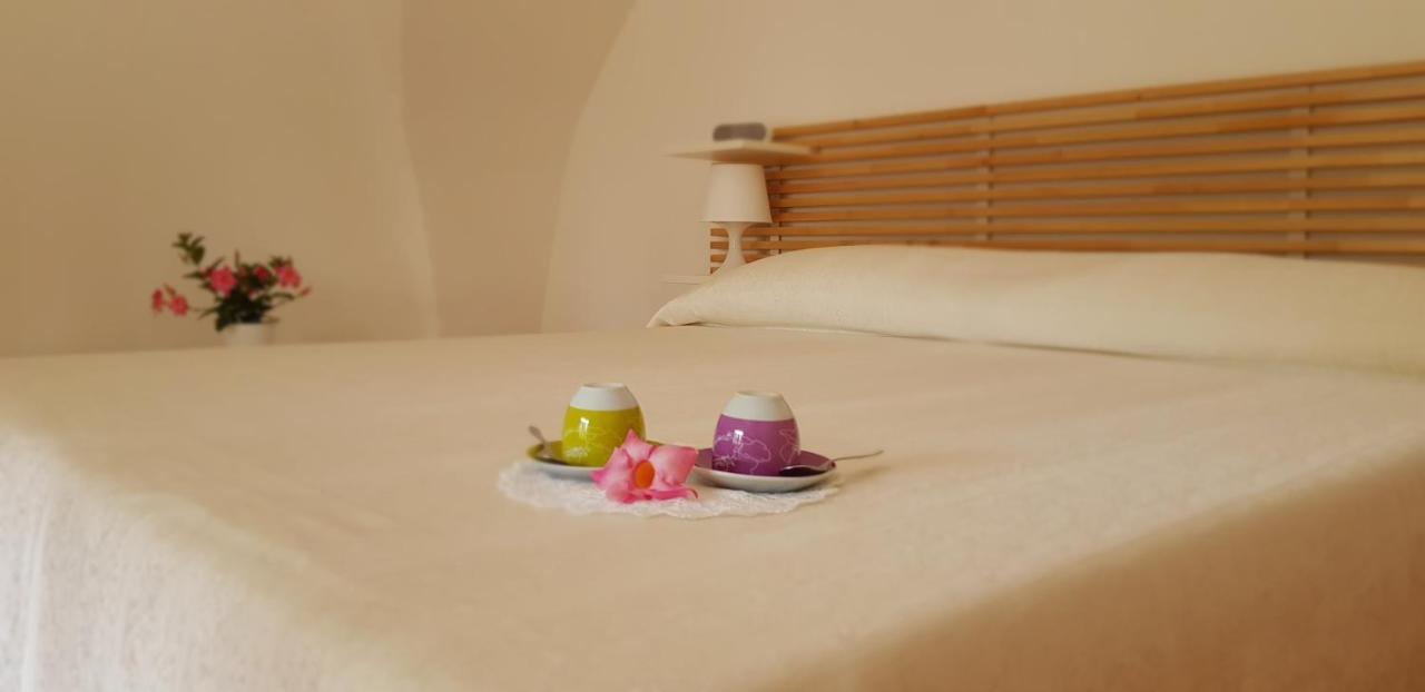 Il Cortile Segreto - Con Parcheggio Privato Apartman Lecce Kültér fotó