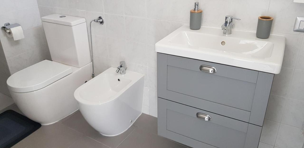 Il Cortile Segreto - Con Parcheggio Privato Apartman Lecce Kültér fotó