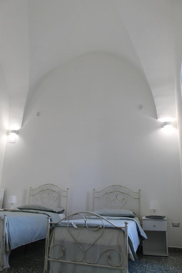 Il Cortile Segreto - Con Parcheggio Privato Apartman Lecce Kültér fotó