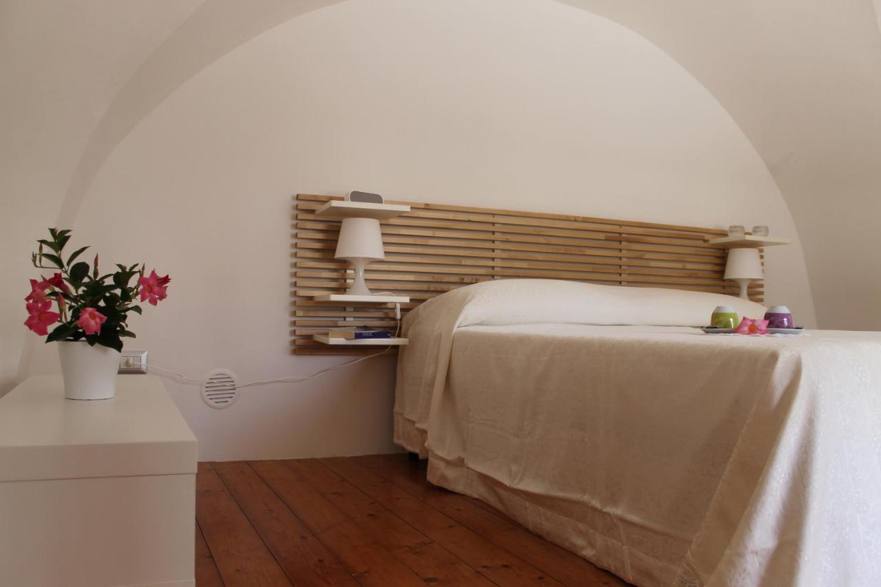 Il Cortile Segreto - Con Parcheggio Privato Apartman Lecce Kültér fotó