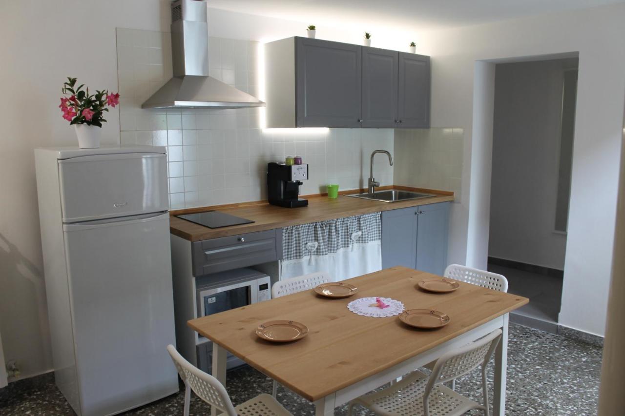 Il Cortile Segreto - Con Parcheggio Privato Apartman Lecce Kültér fotó