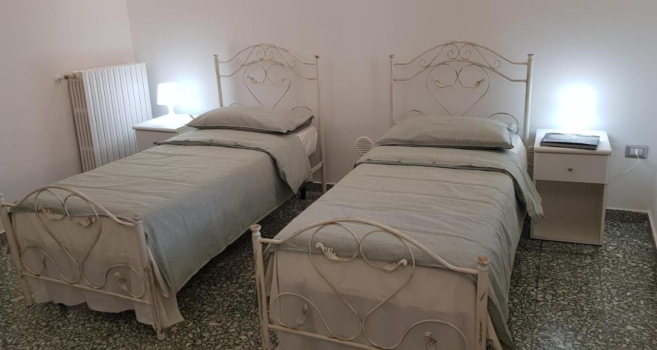 Il Cortile Segreto - Con Parcheggio Privato Apartman Lecce Kültér fotó