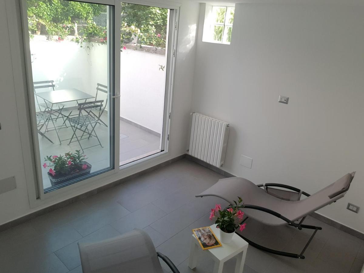 Il Cortile Segreto - Con Parcheggio Privato Apartman Lecce Kültér fotó
